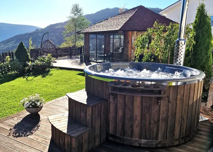 Mountain & Fjord View 公寓 史特林