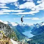 Mountain & Fjord View * Stryn